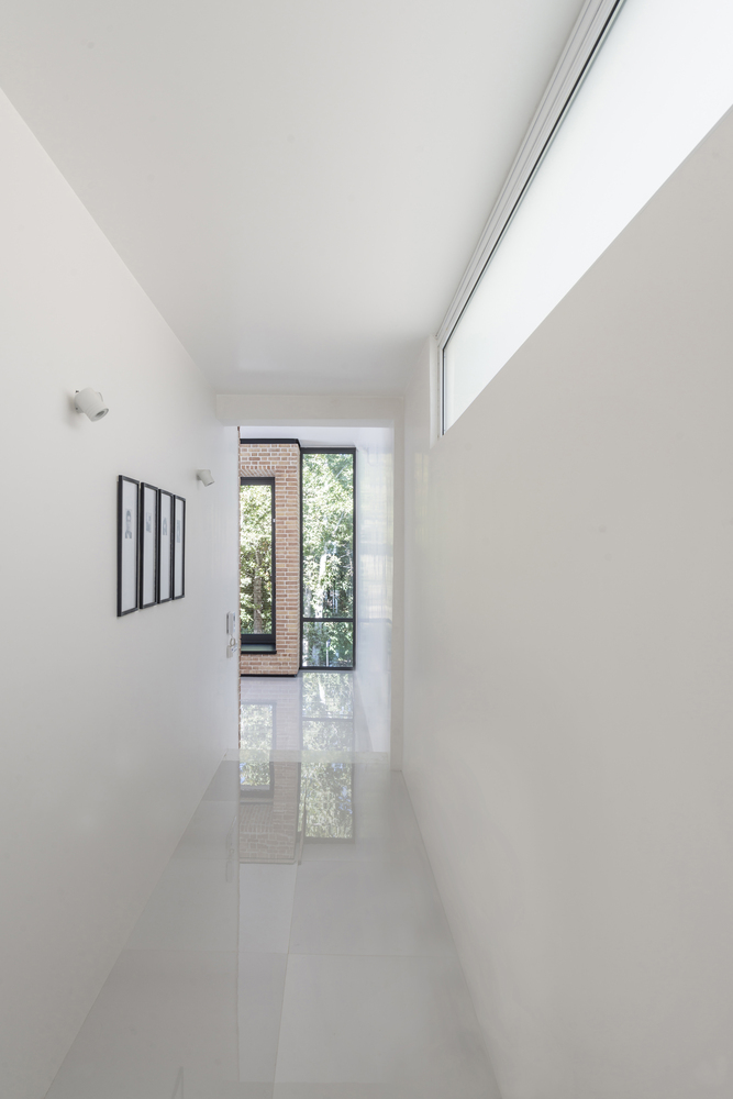 伊朗纳坦兹郊区简约别墅设计-42