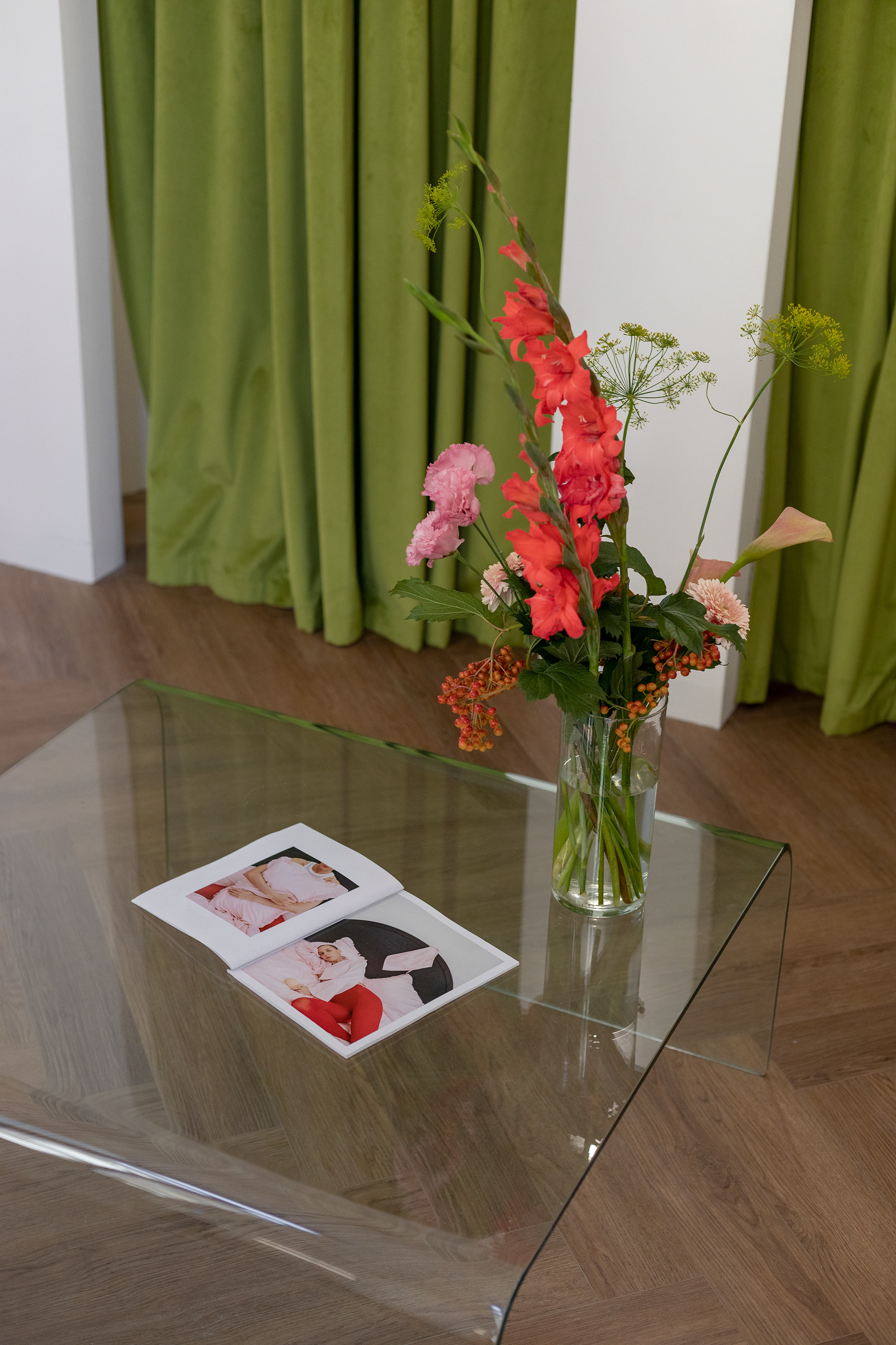 LVG 爱的商品（由于LOVEGOODS不是常见词汇组合，爱的商品是基于字面的一种较为直接的翻译） 丨RussiaMoscow丨Olga Potapova,Anna Sitnikova-18