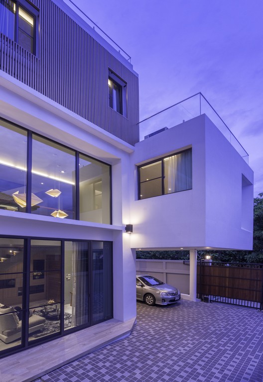 Sukhumvit 50 House   DFAP Architect-1