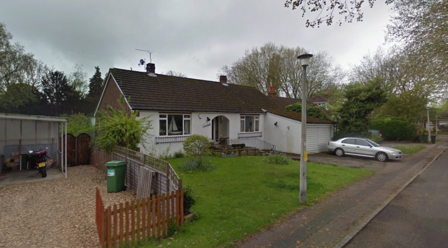 伦敦设计公司打造英国伯克郡环保木框架家庭房-13