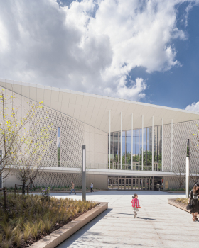 Shangyin Opera House  / Christian de Portzamparc