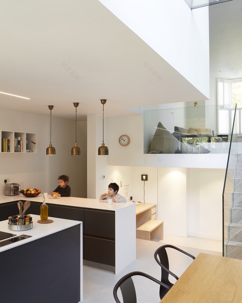 伦敦“情景之家” · 建筑师自宅翻新,打造亲子共享空间-45