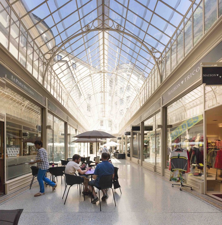 瑞银历史建筑的现代重生——Rhône 8 项目-2