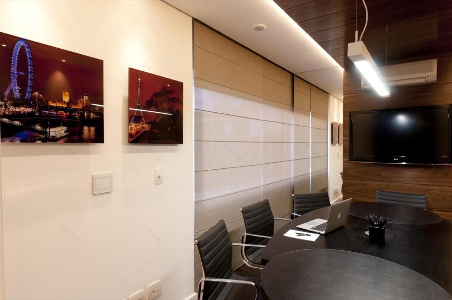 巴西 SP 市现代木质办公空间设计-3