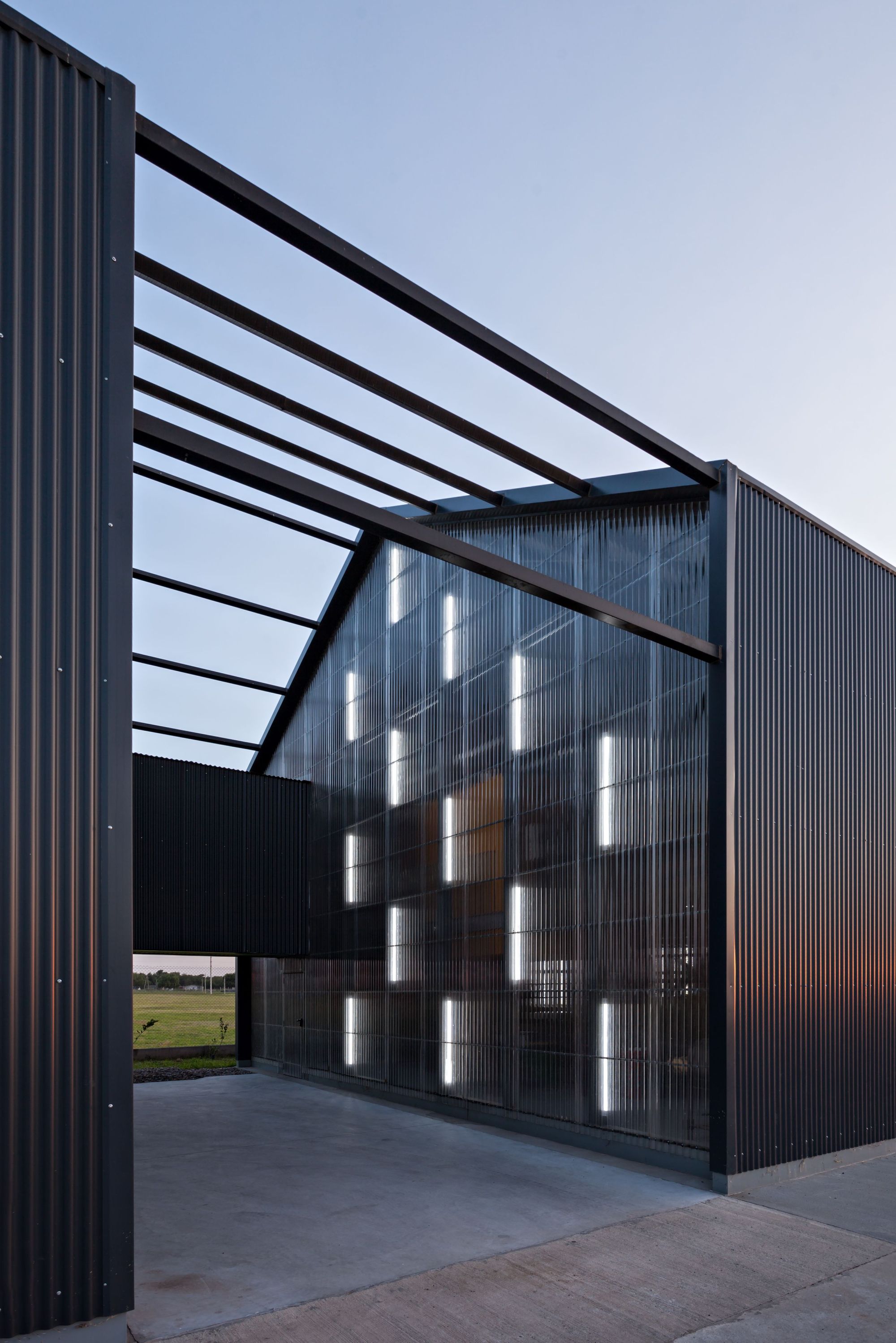 Bertolotti Vial Machinery and Office Warehouse / Estudio 2(A) DosArquitectas-29