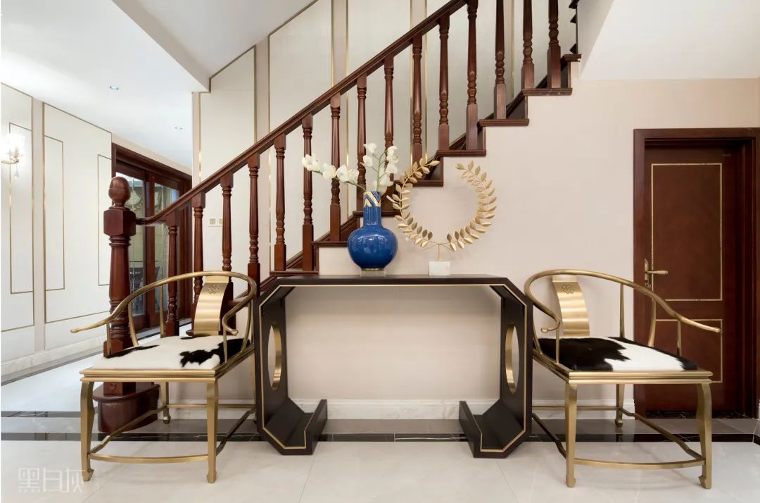 万霖花园轻奢新中式，金色黄铜与白色木元素打造包容空间-49