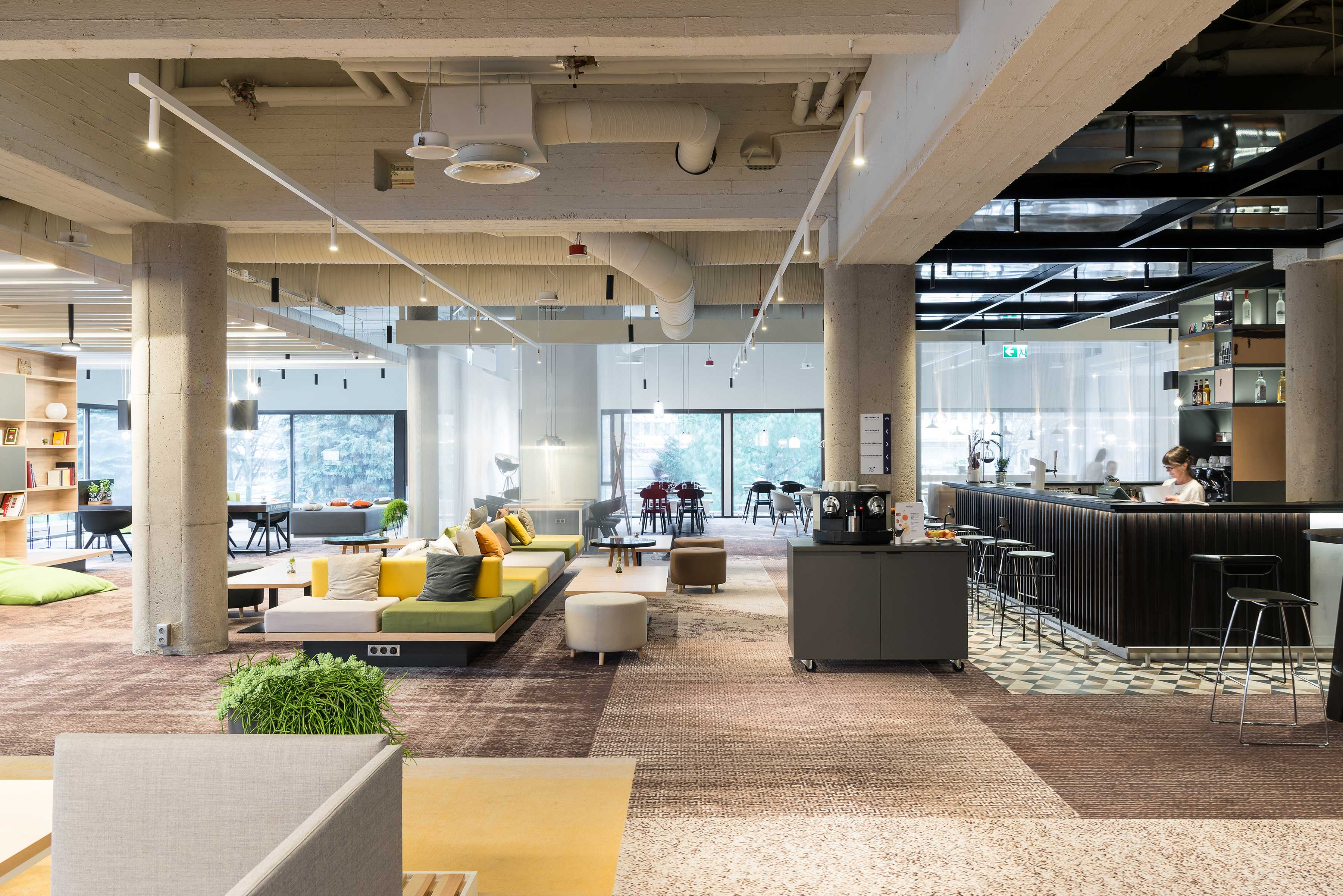 波兰诺沃特酒店（Novotel Wroclaw Centrum）现代室内设计-11