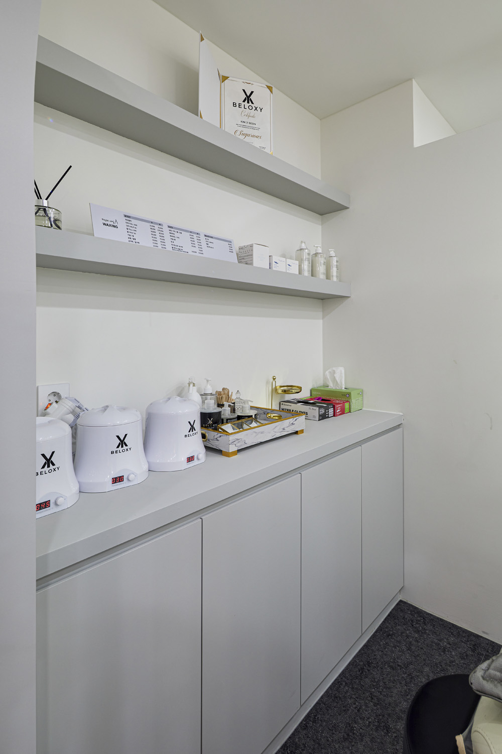 简约清新 13 坪白调奈尔氏咖啡厅-13