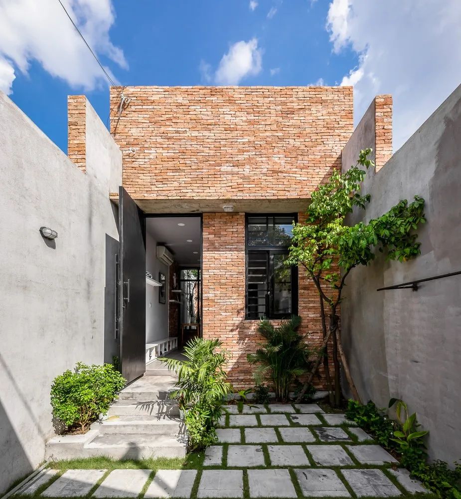 绿色环绕的越南西贡 94 平米住宅设计-8