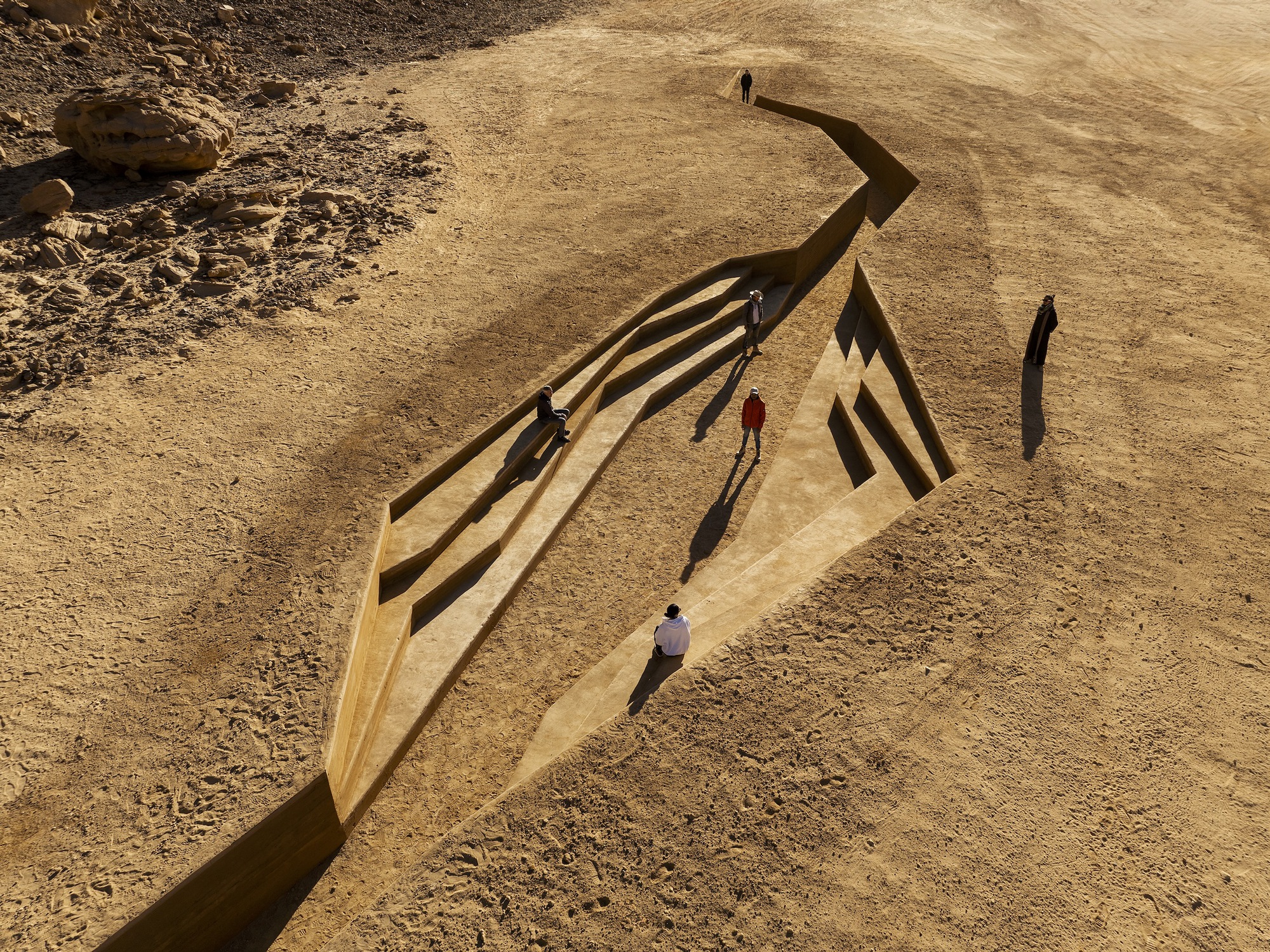 When the Earth Began to Look at Itself - Desert X Installation / SYN Architects-9