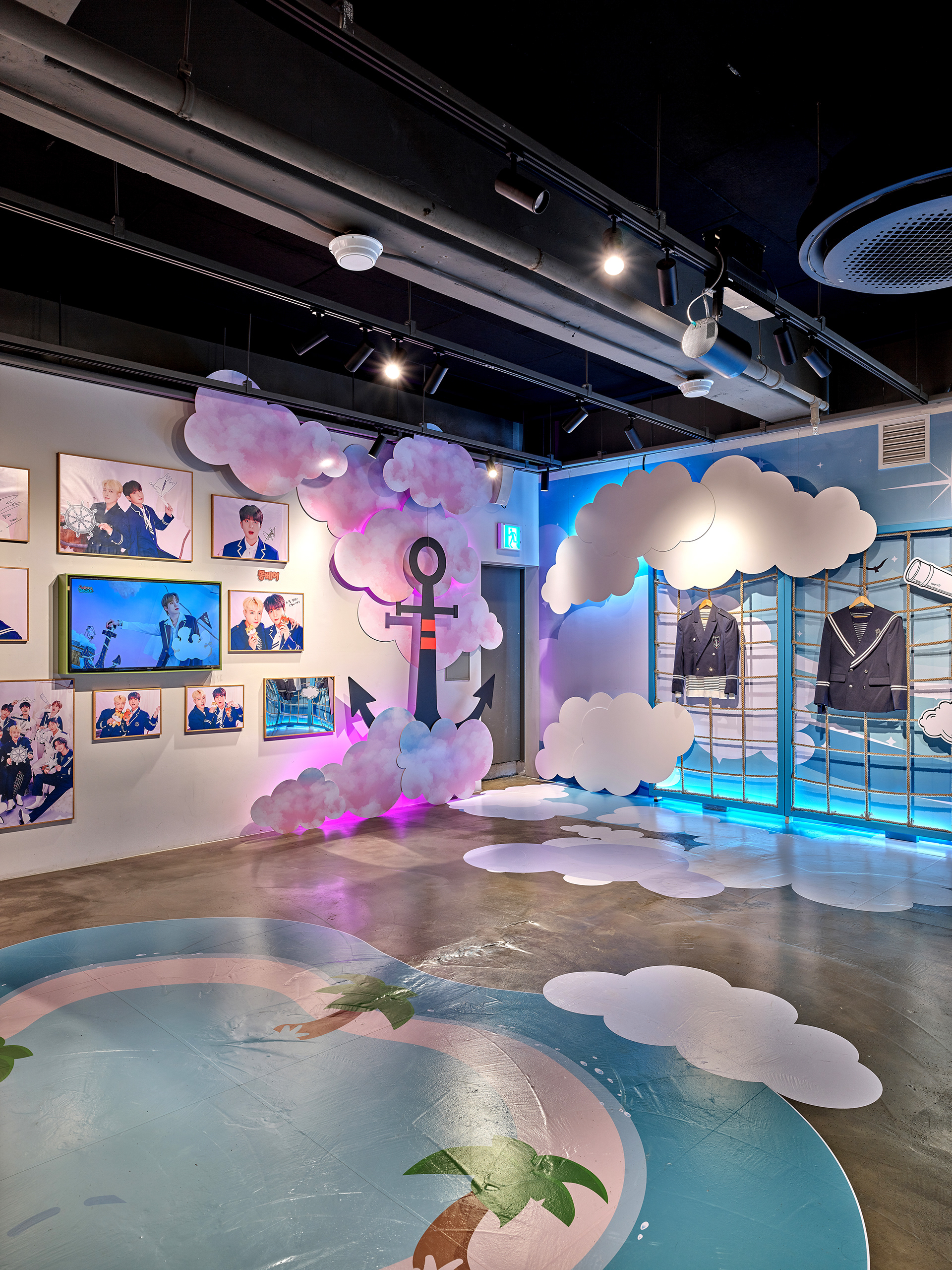 ATEEZ | ANITEEZ IN ILLUSION POP-UP STORE-25