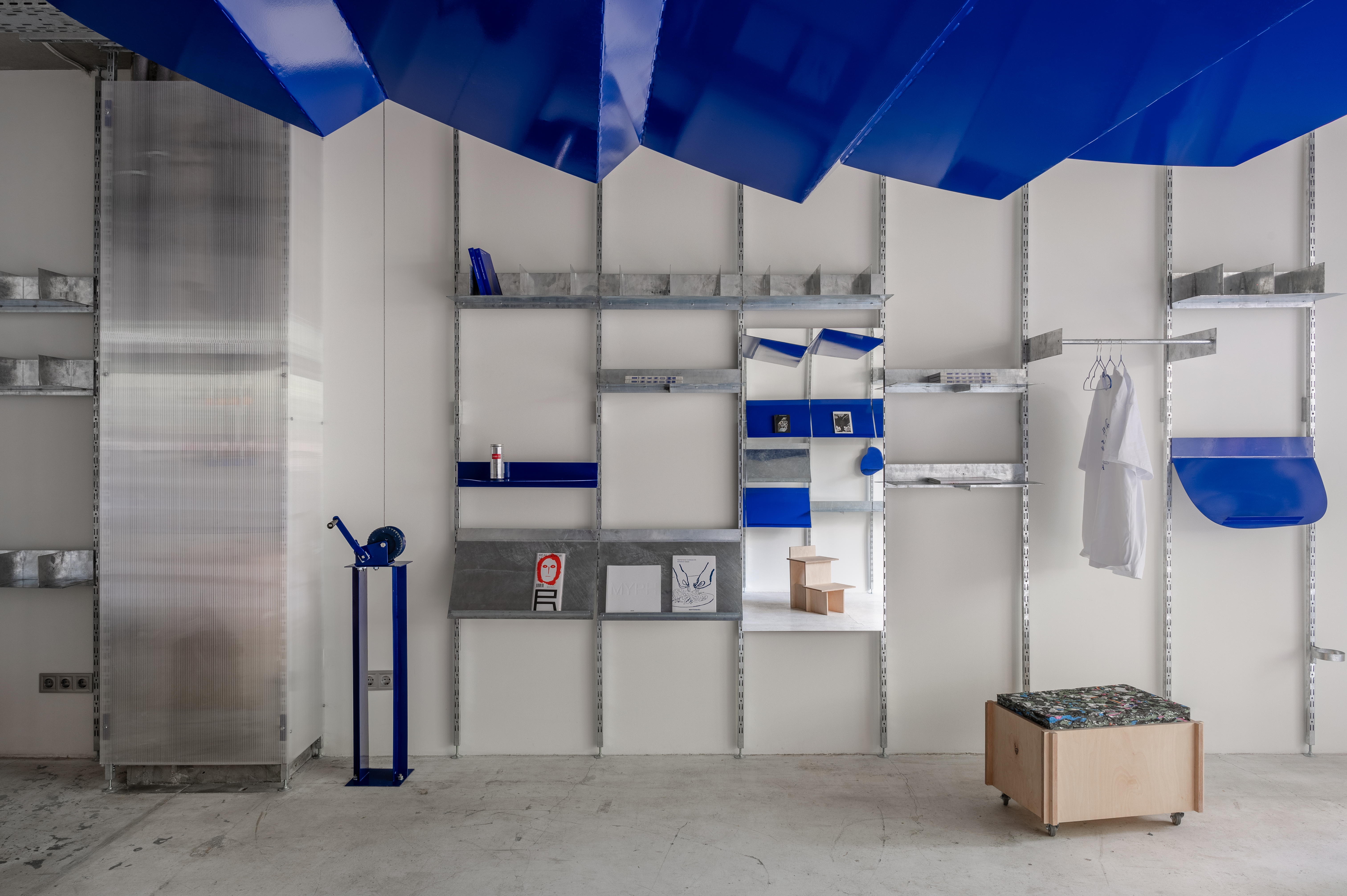 睿德林书店（注：Readellion是自创词汇，这里根据发音音译，具体可根据实际情况调整） 丨乌克兰基辅-22