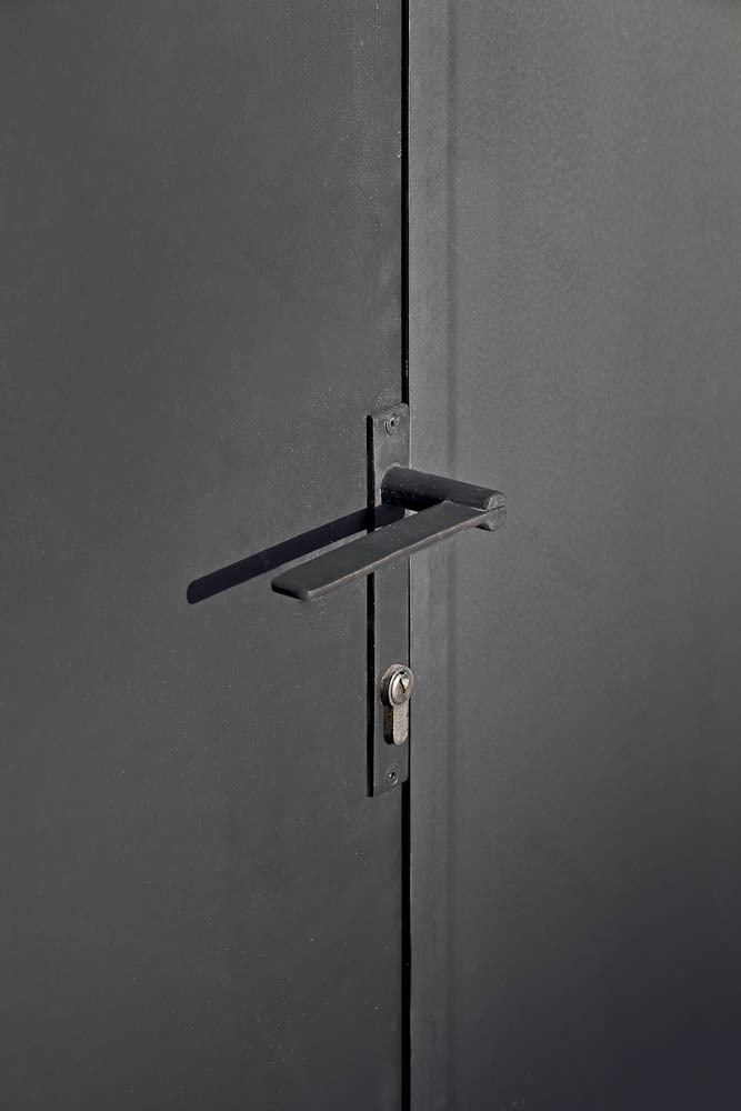 expansion of hangar artistic creation centre on the can ricart site-21