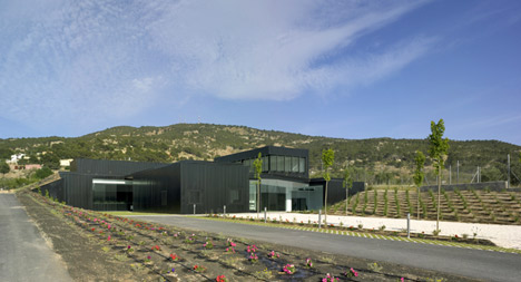 Funeral Home and Garden in Pinoso by Cor | Dezeen-52