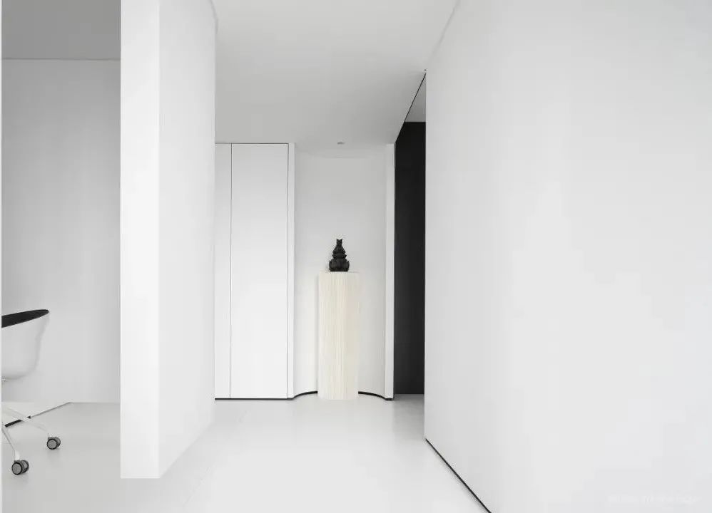 极简之境 · 探索现代办公空间的艺术与生活丨中国杭州丨喜叻设计-87