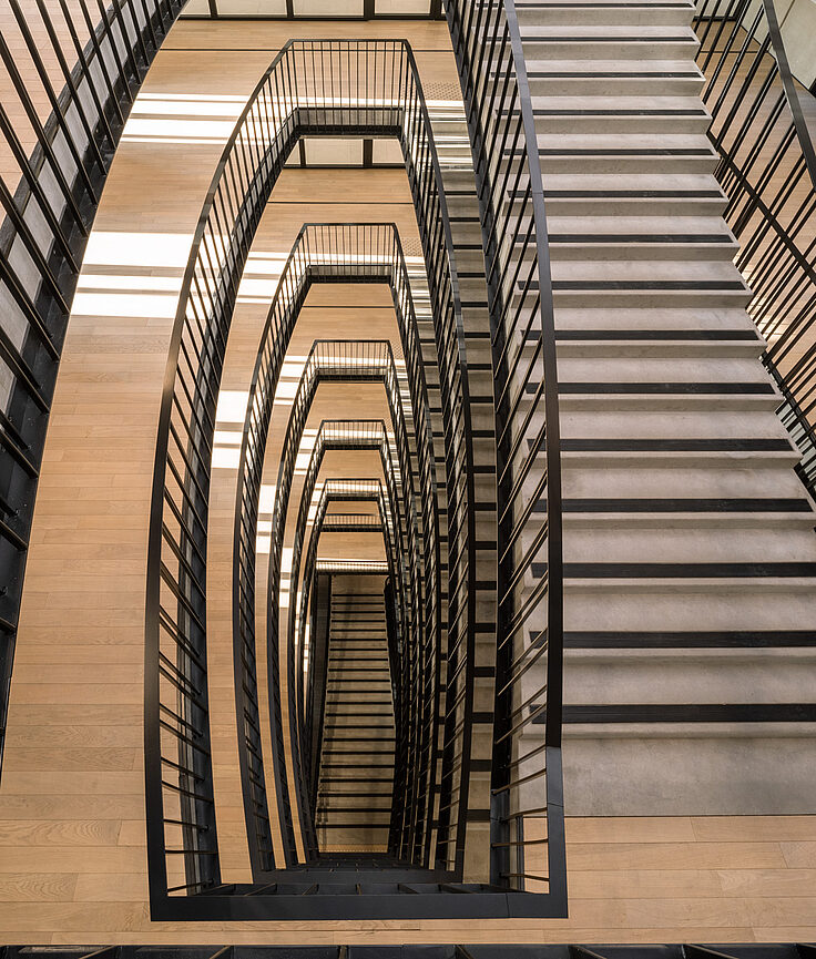 你提供的l1ve可能存在拼写错误，如果猜测你想说的是La，La Grande Armée可翻译为大军团 它通常指拿破仑时期的法国军队，尤其是1812年入侵俄国时的那支军队 丨法国巴黎丨Baumschlager Eberle Architekten-33