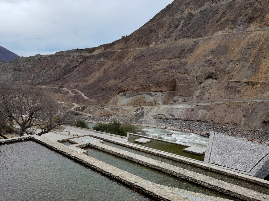 西藏曲孜卡壹捌陆伍酒庄 | 隐匿于雪山脚下的诗意酒香-45