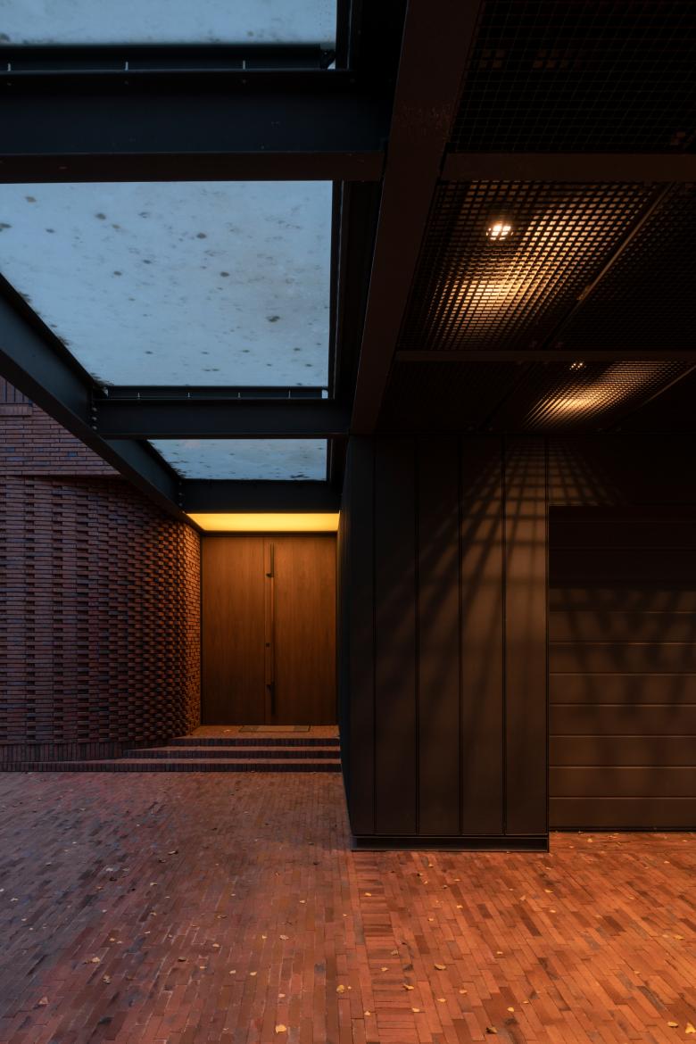 特罗伊茨克的私人住宅丨RussiaMoscow丨Sergey Skuratov Architects-28