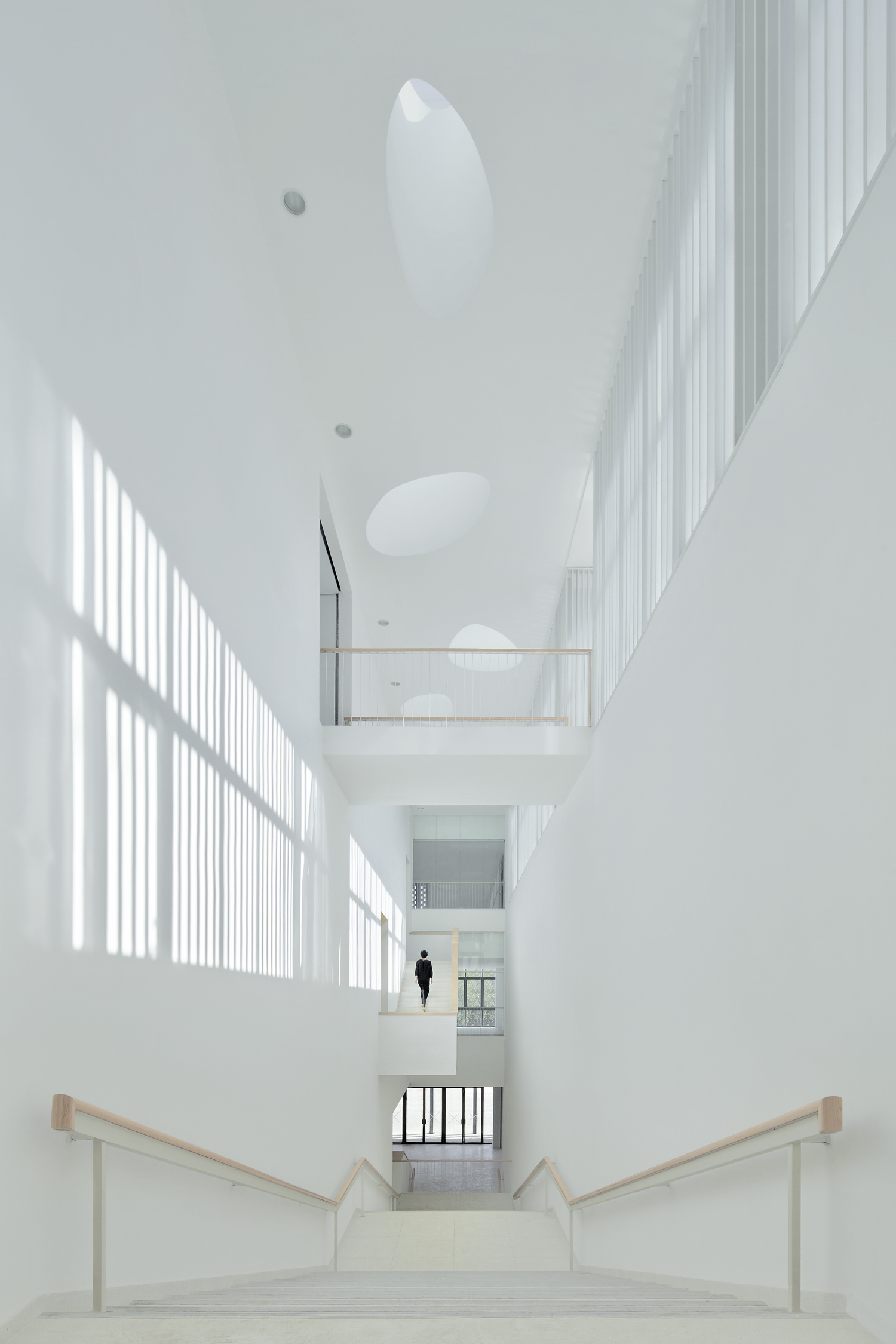 清华中央食堂 | 校园公共空间的新生-51