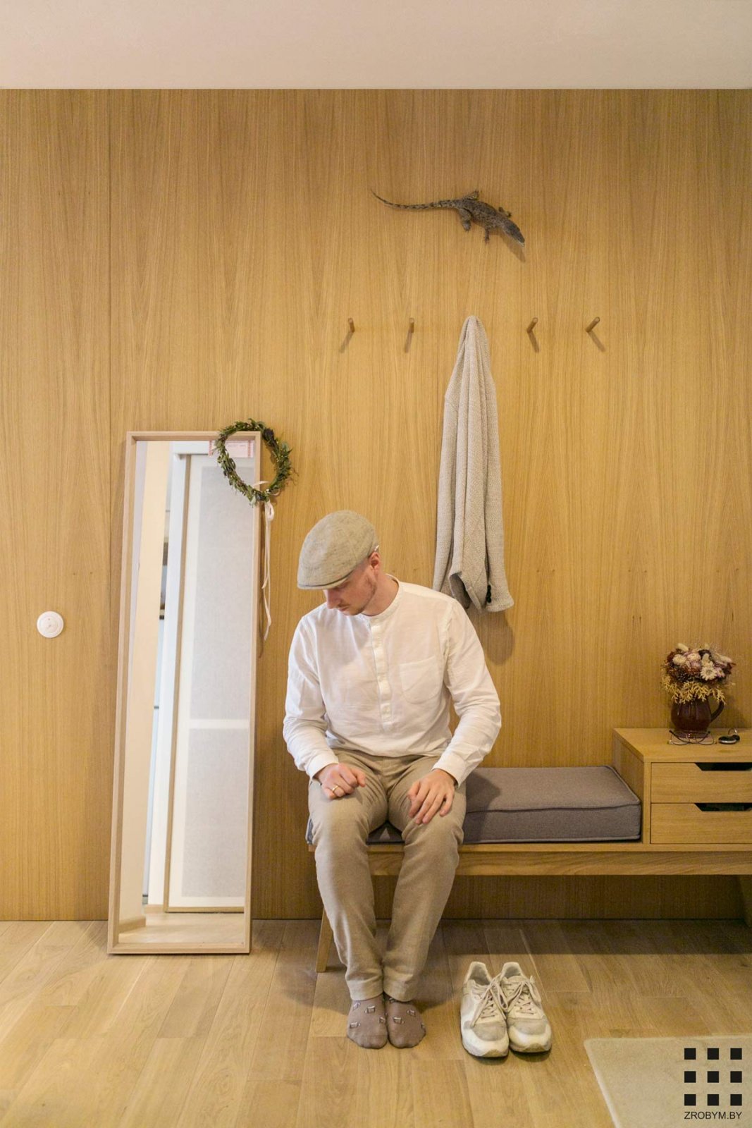 粉红与木，白俄罗斯46㎡单身公寓  Zrobym architects-25