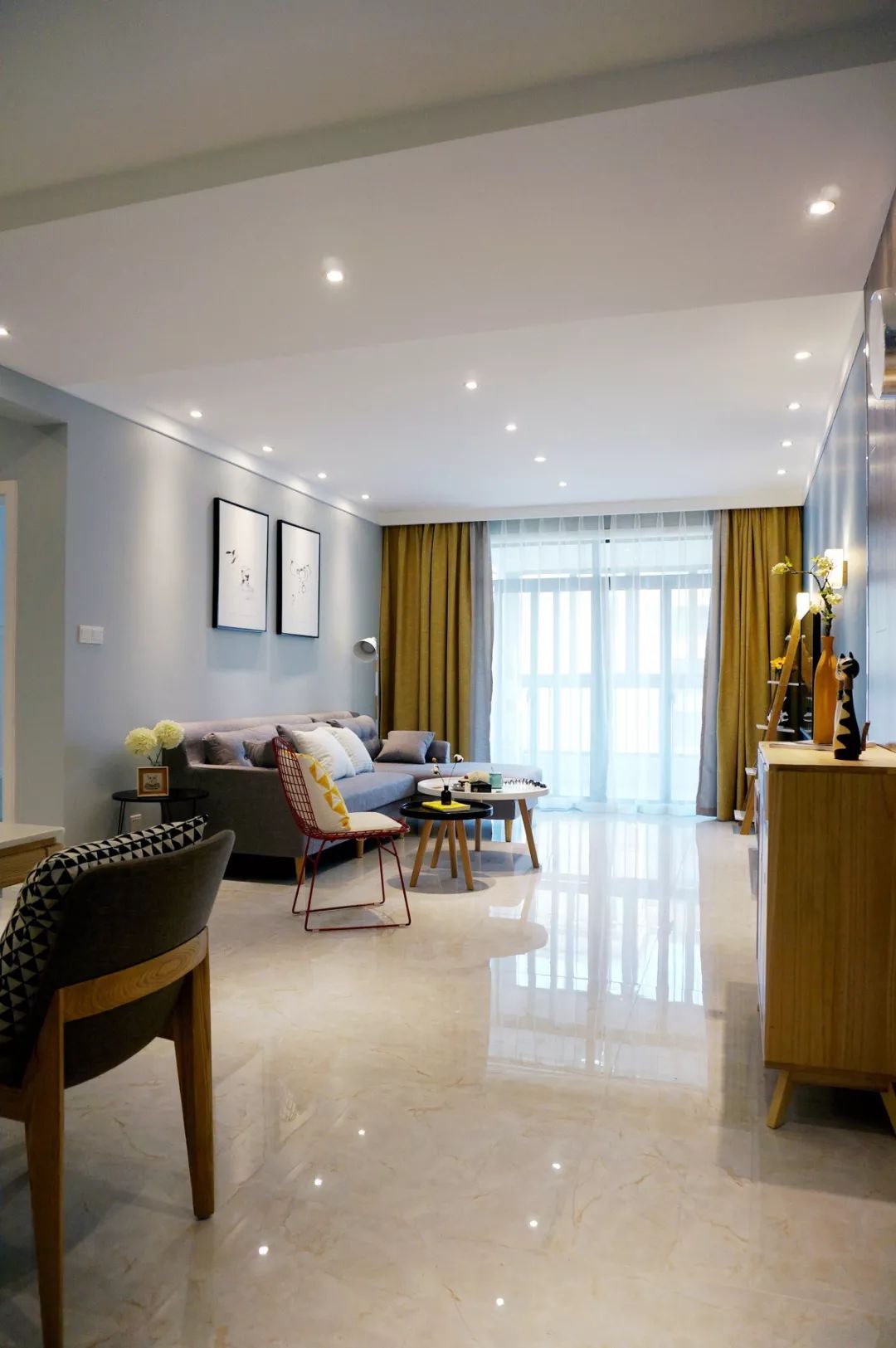 110㎡现代简约风格三居，被一面墙深深的吸引了！-6