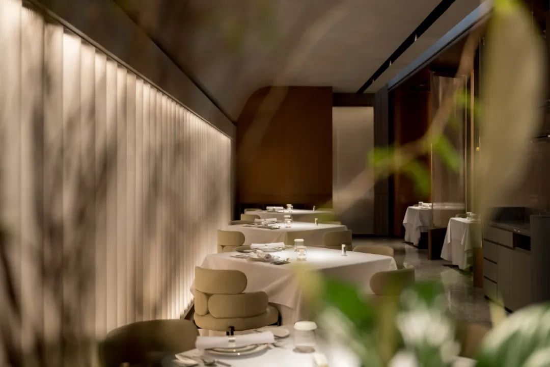 未来主义王品牛排 · 太空舱餐厅的浪漫探索丨中国深圳丨廖凡帆,钟淑铭-34