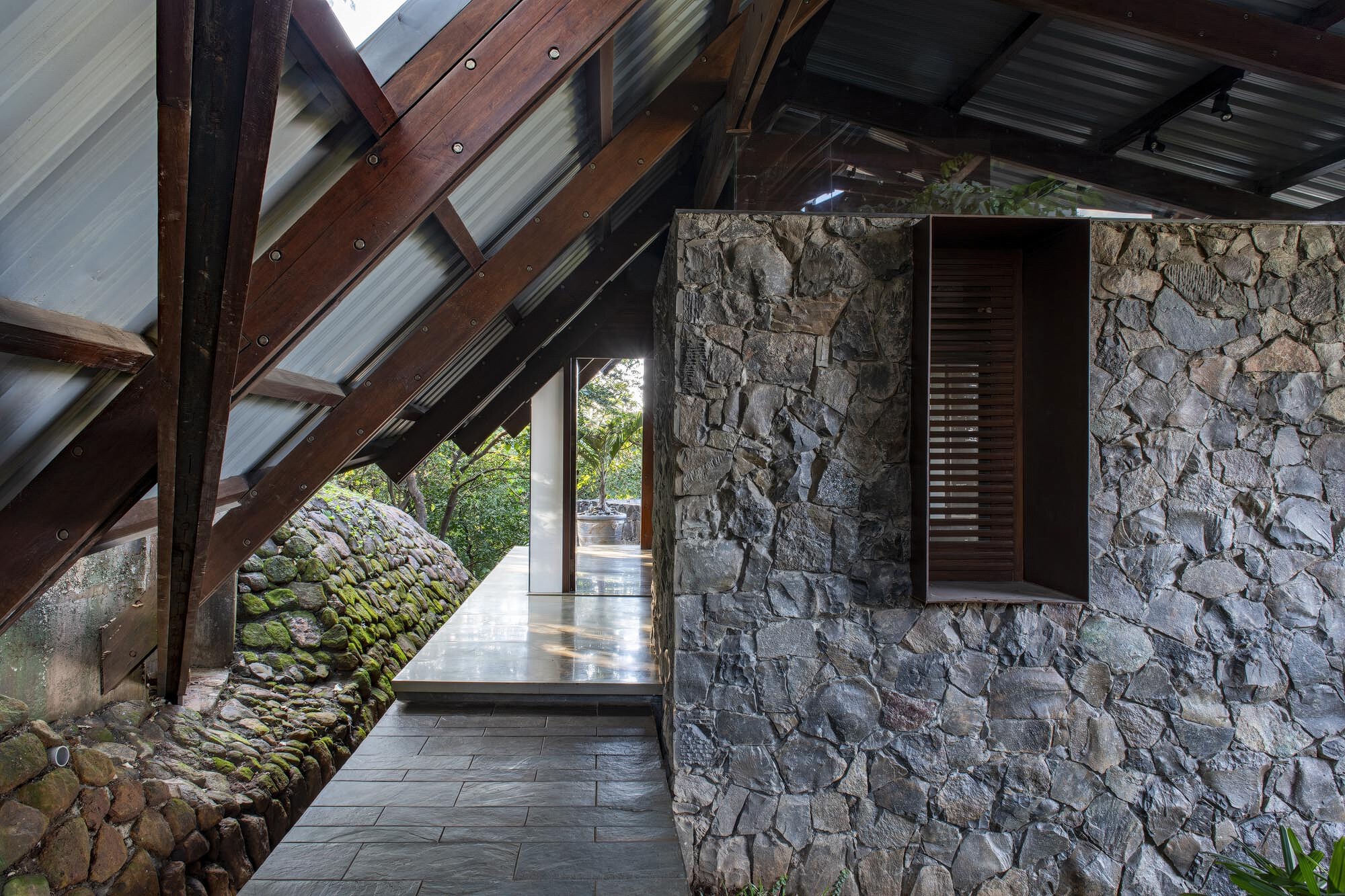 侧面阳台屋丨印度丨Malik Architecture-49