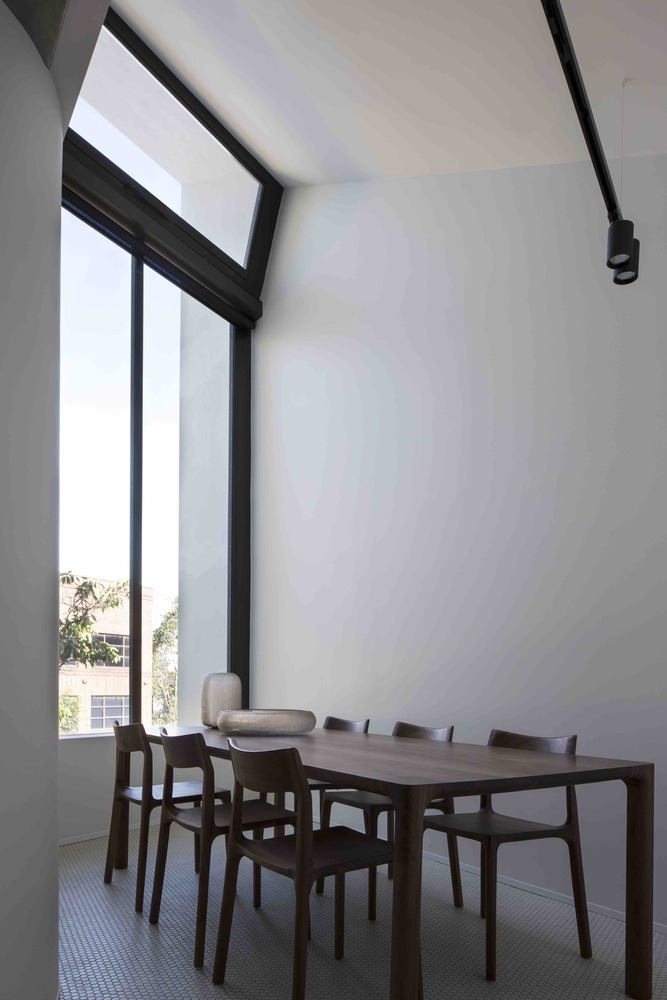 Crown 515  Smart Design Studio-71