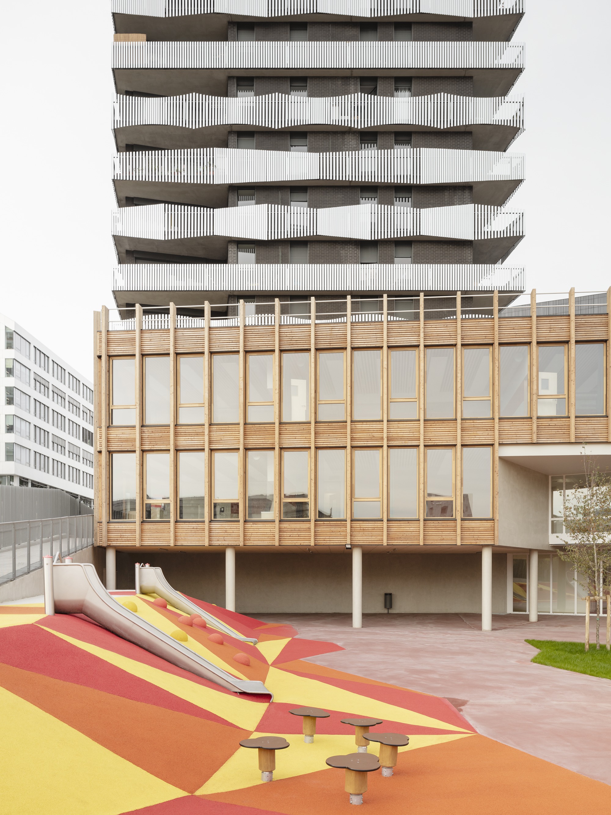 O6A LOT Housing  / SAM architecture + Querkraft-13
