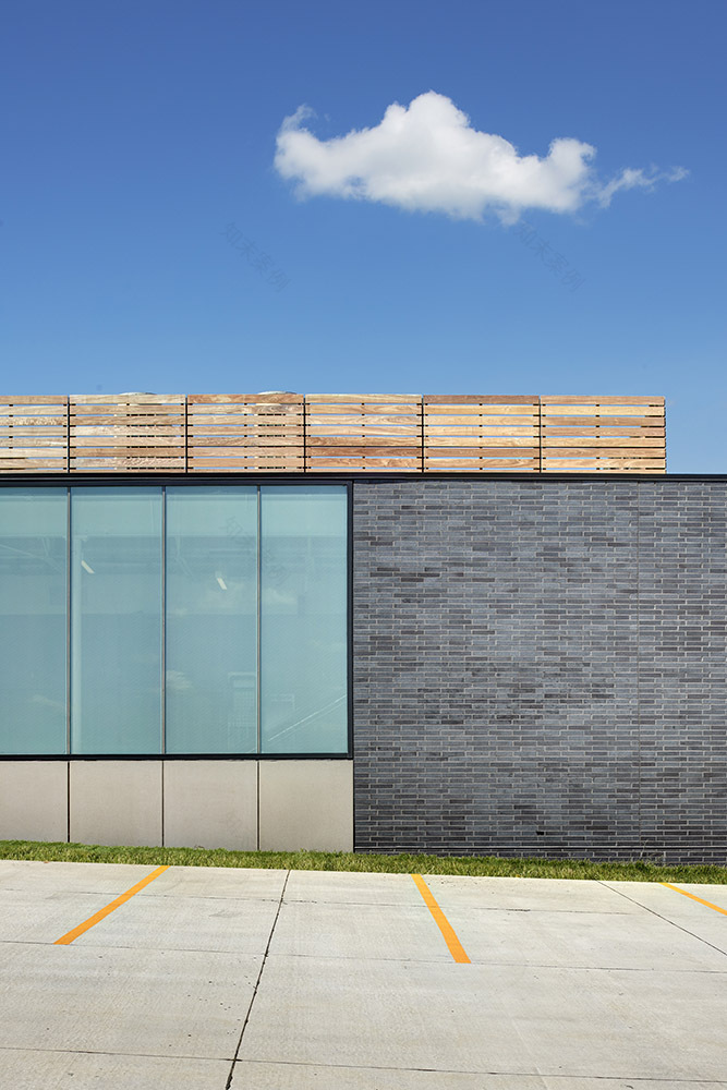 Career Academy of Pella Neumann Monson Architects-26