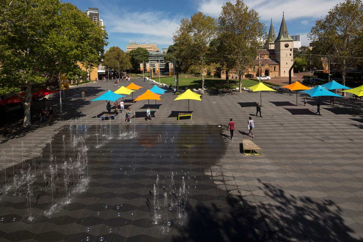 百年广场,帕拉马塔-34