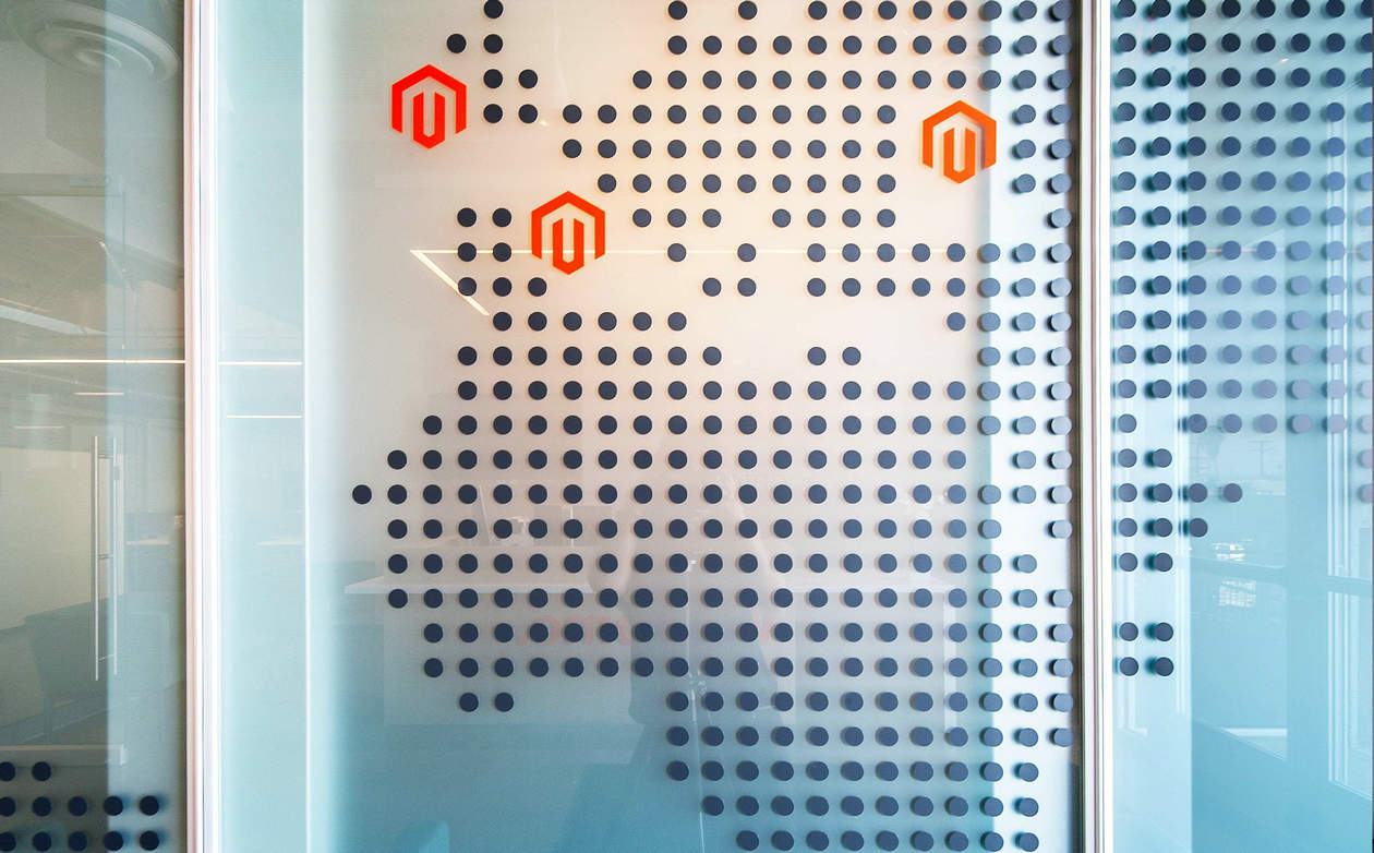 集设网第二期赠送--54 套国外办公室墙画设计案例解析-52