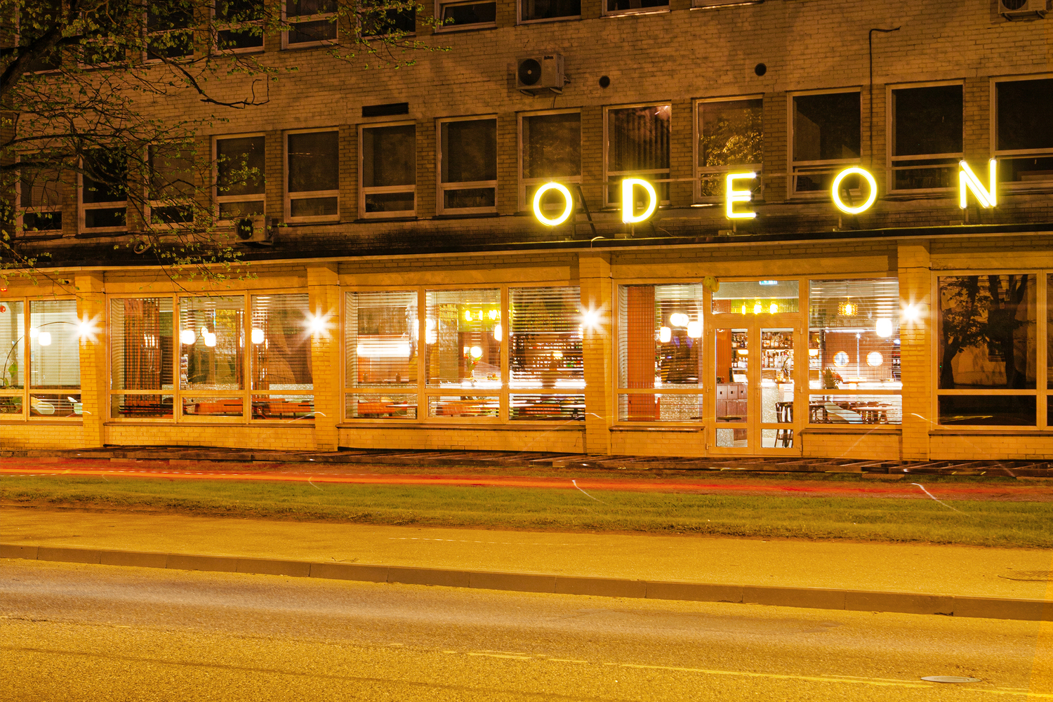 奥迪安酒吧餐厅-30