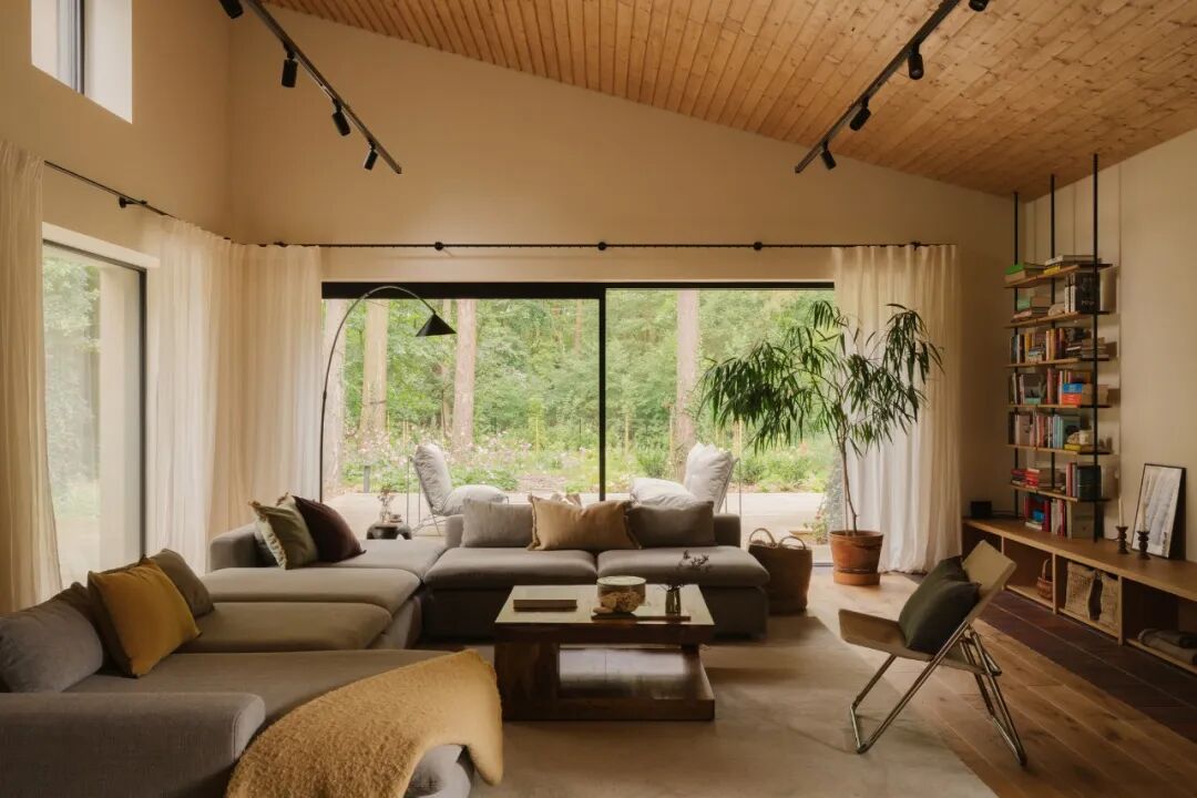 卡萨拉斯玛格丽塔斯公寓(Casa常见指房子、公寓等,由于缺乏更多背景信息,一般以公寓来常见处理,但根据具体场景这里也可能表示其他场所;Las Margaritas音译过来是拉斯玛格丽塔斯 ,它可能是具体的人名、地名等,可根据实际情况进一步确认指代对象及更合适的译法,如果是酒店、度假村等也可纠正信息重新让我翻译 )丨哥伦比亚丨Trópico Arquitectura-43