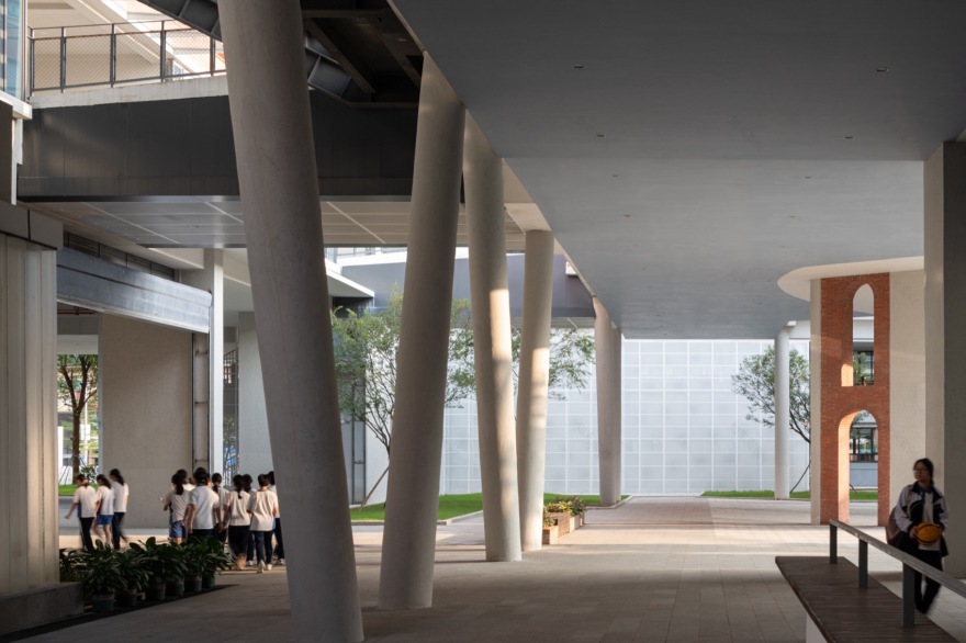 福海中学:高密度立体校园丨中国深圳丨王维仁建筑设计研究室有限公司-62