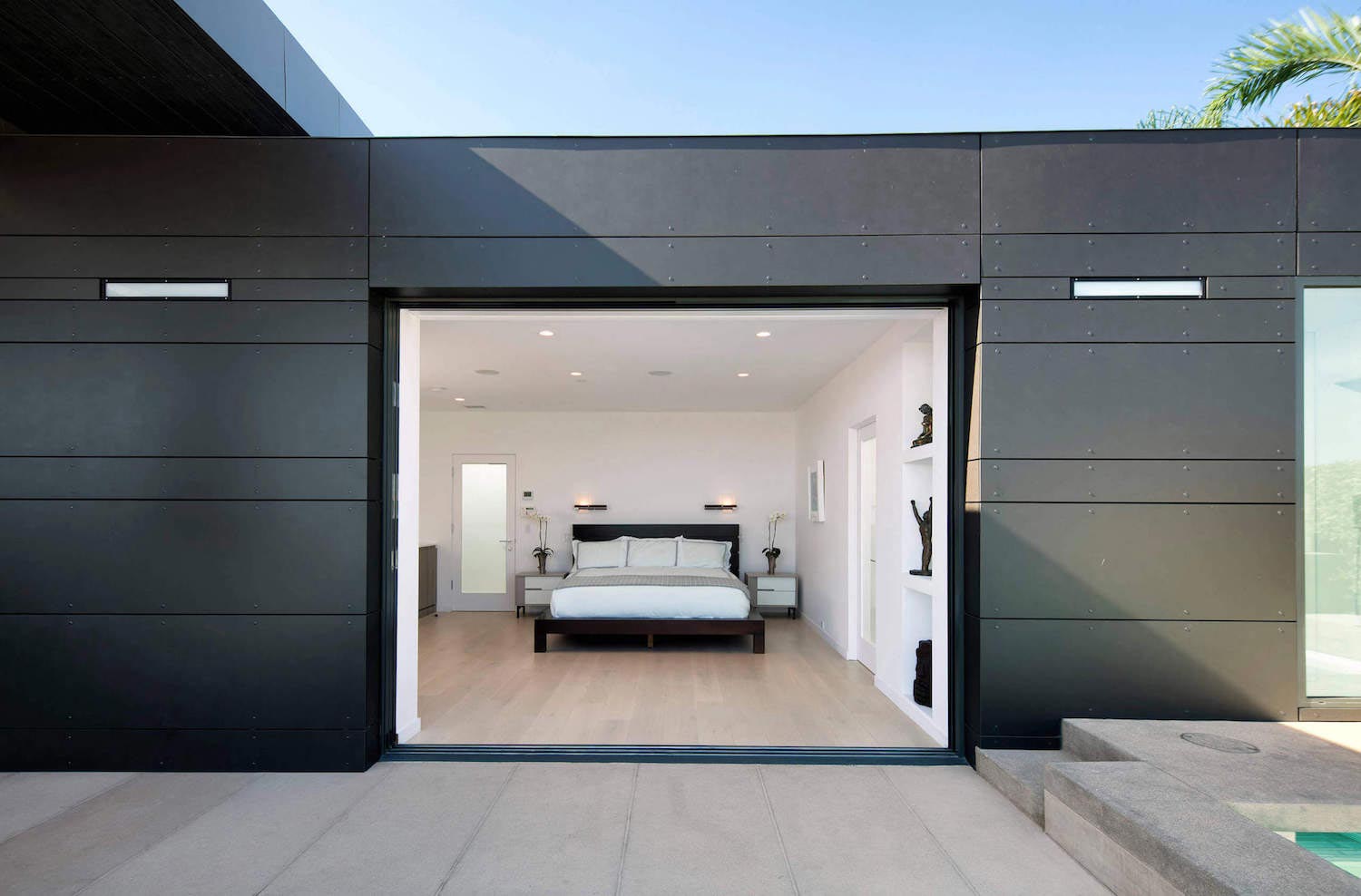 Pacific Palisades home was designed to showcase the majesty of the outside world by Abramson Teiger Architects   CAANdesign  Architecture and home design blog-15