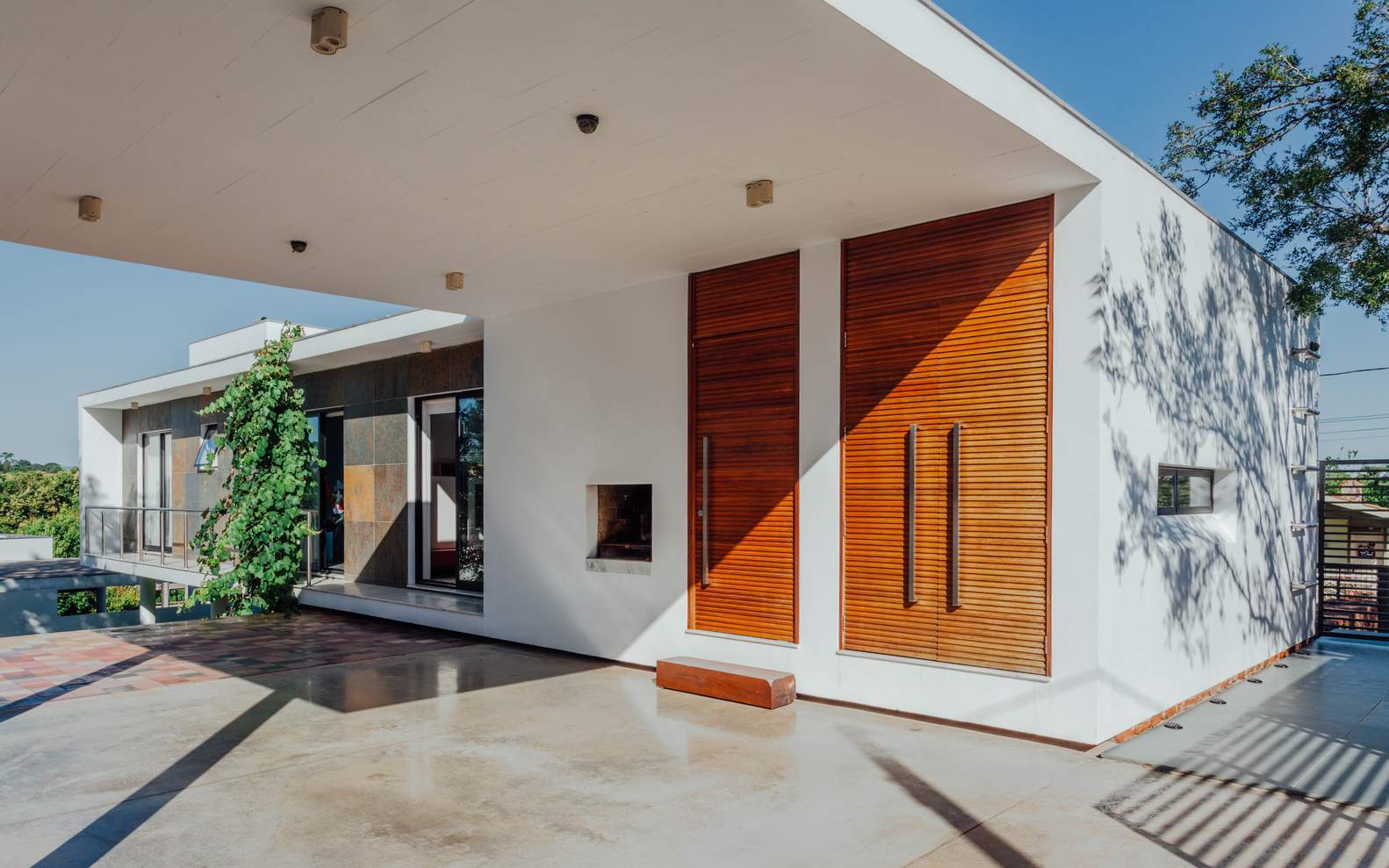 巴西里约热内卢联排别墅与房车空间完美融合-48