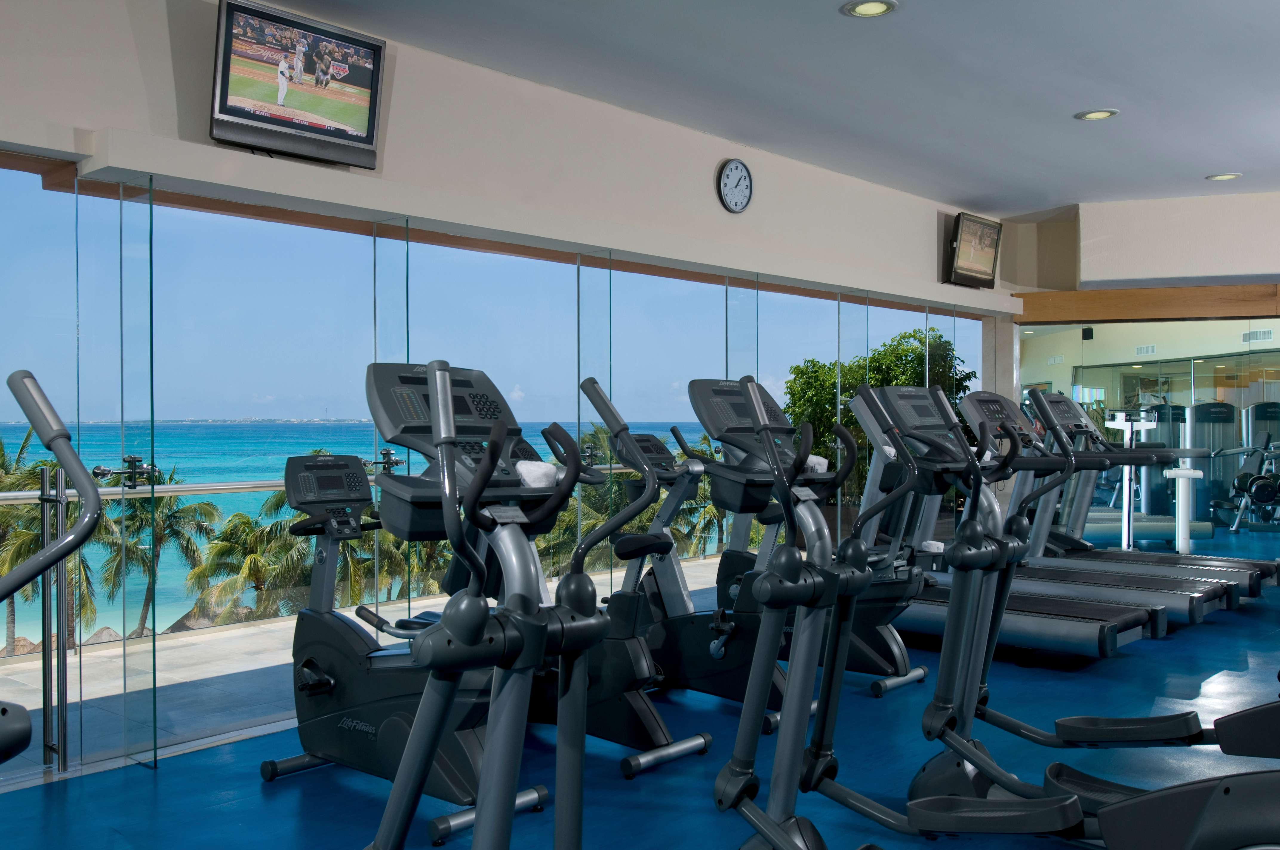 墨西哥坎昆美国嘉年华珊瑚海滩度假村-25