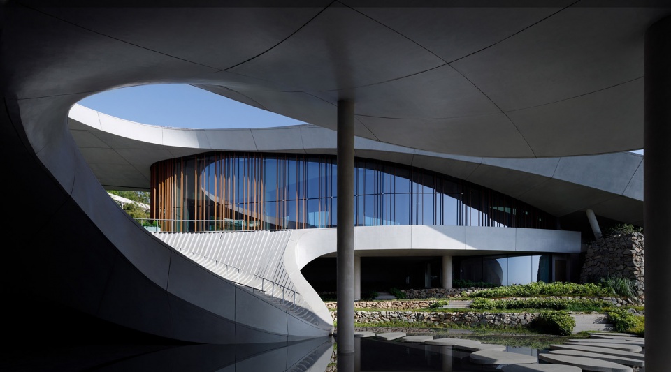 龙泉山镜高空平台丨中国成都丨BUZZ庄子玉工作室-88