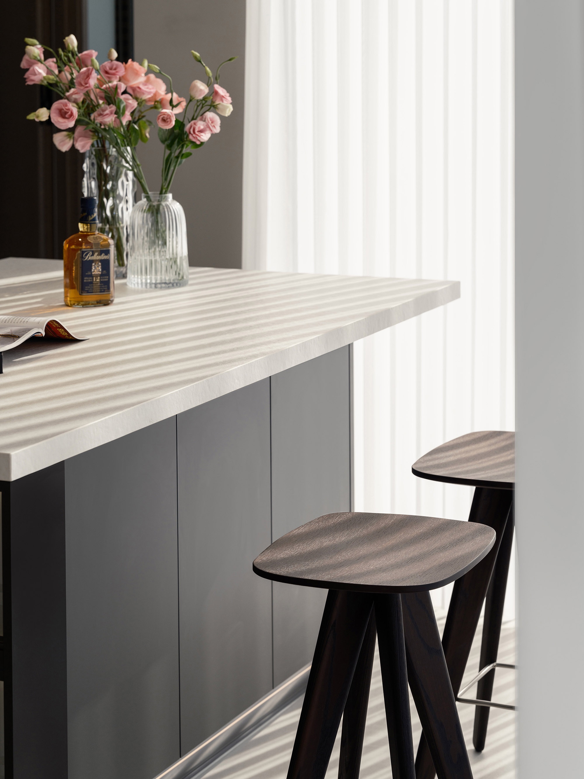 乾园空间设计 | 光影交织的现代简约之美-9