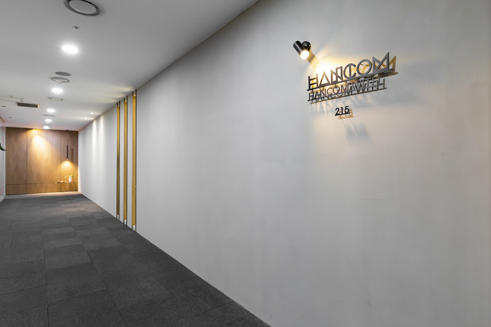 多元概念打造 200 平大型办公空间-6