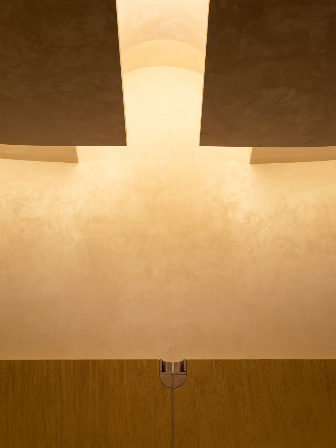 加拿大HV小管高压变频空气系统高迪家俱体验馆丨中国深圳丨迪笙设计-5