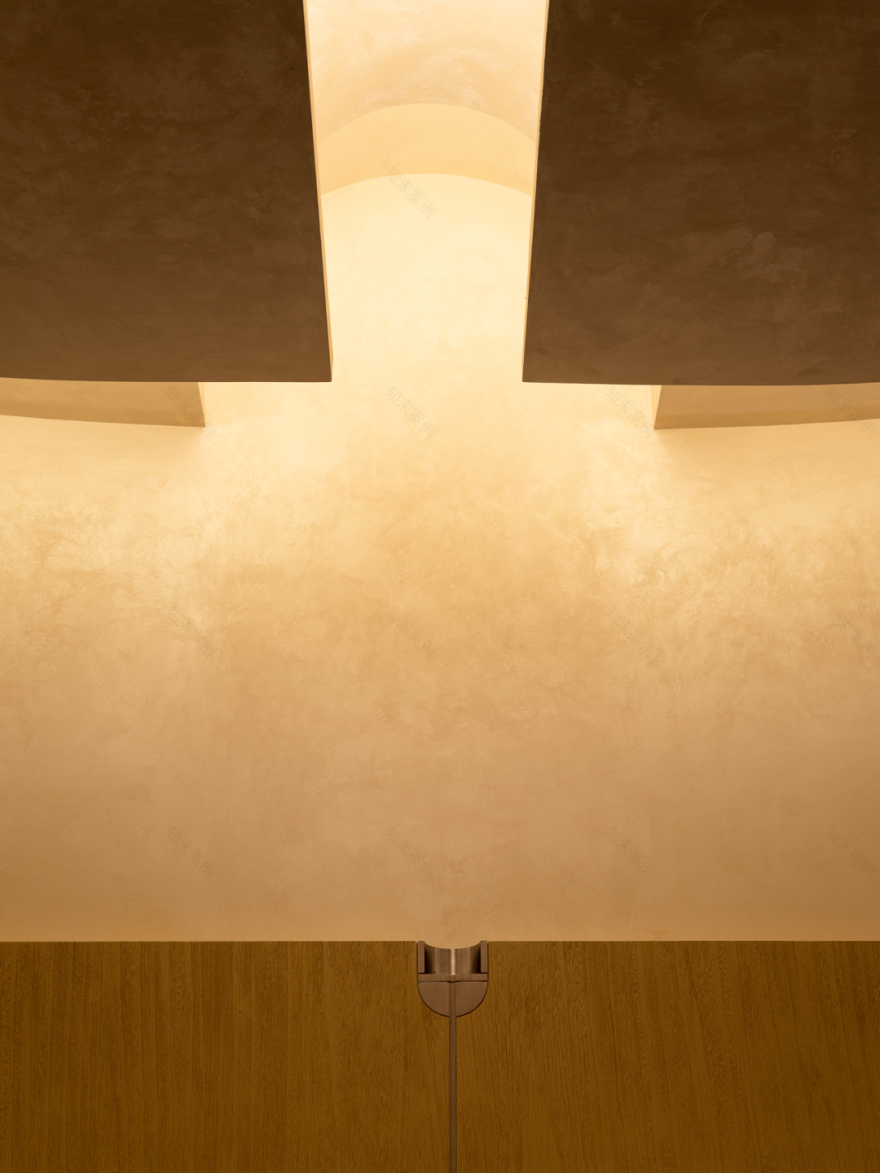 加拿大HV小管高压变频空气系统高迪家俱体验馆丨中国深圳丨迪笙设计-5