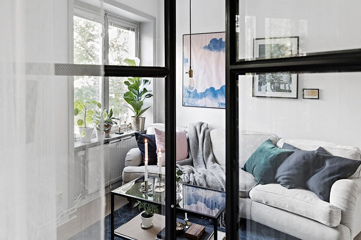 瑞典创意小公寓设计 | 玻璃墙与蓝色元素-3