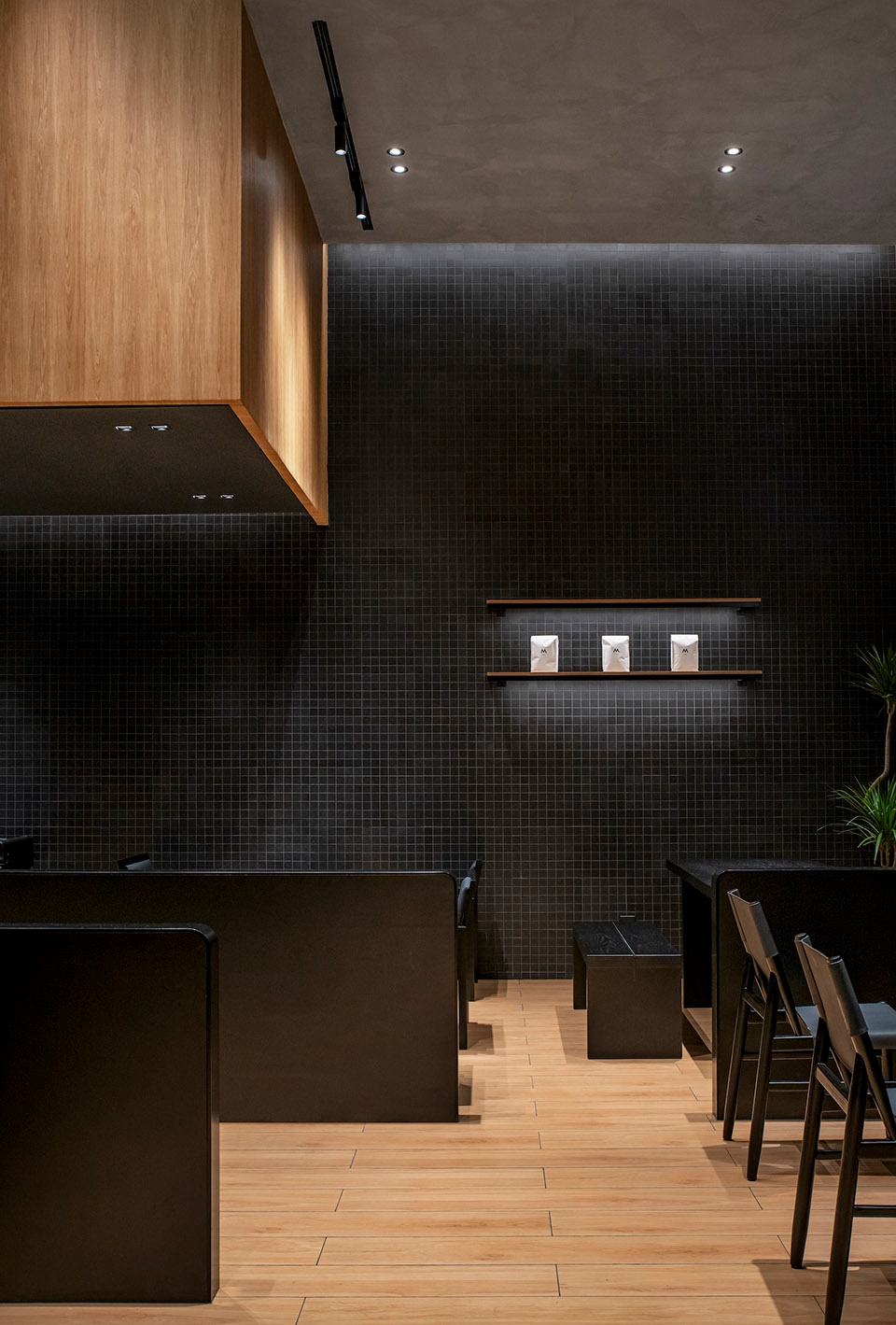 咖啡店 / Mstand济南万象城店丨中国济南丨WBS里外工作室-33