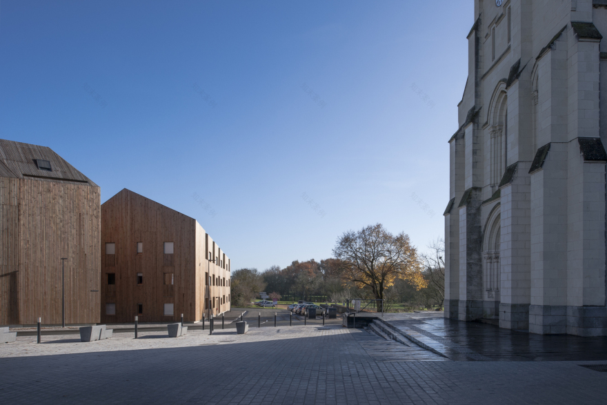 法国 Ecouflant 村中心重建项目 · 历史与现代对话-54