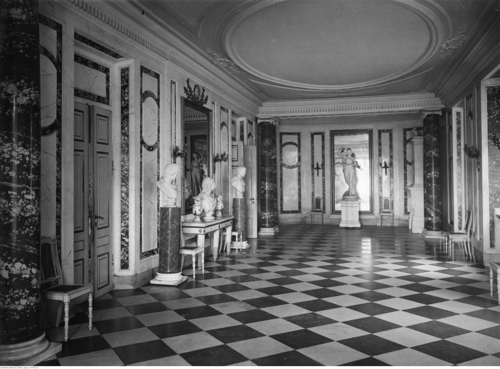 华沙皇家浴场公园内的岛屿宫丨波兰华沙丨蒂尔曼·冯·加默伦,多米尼克·梅林等-89