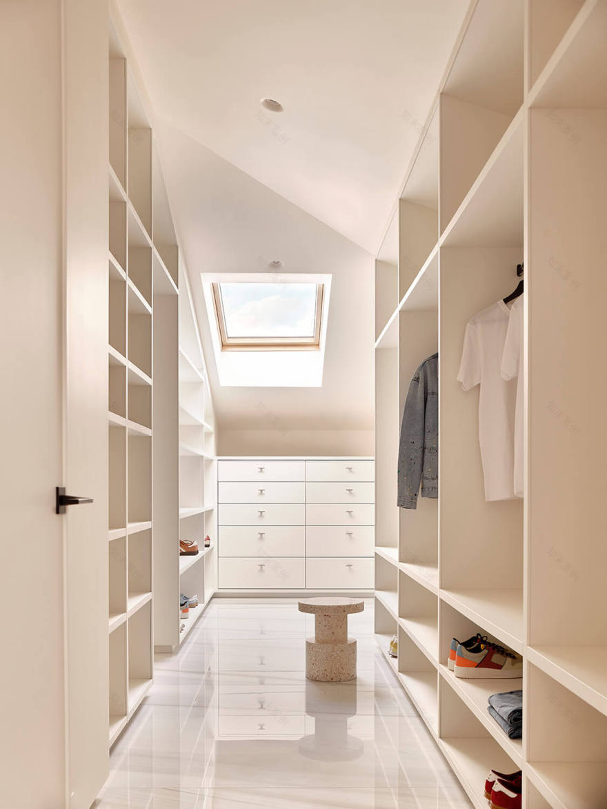 莫斯科色彩鲜艳的现代公寓丨俄罗斯莫斯科丨Well Done Interiors-93