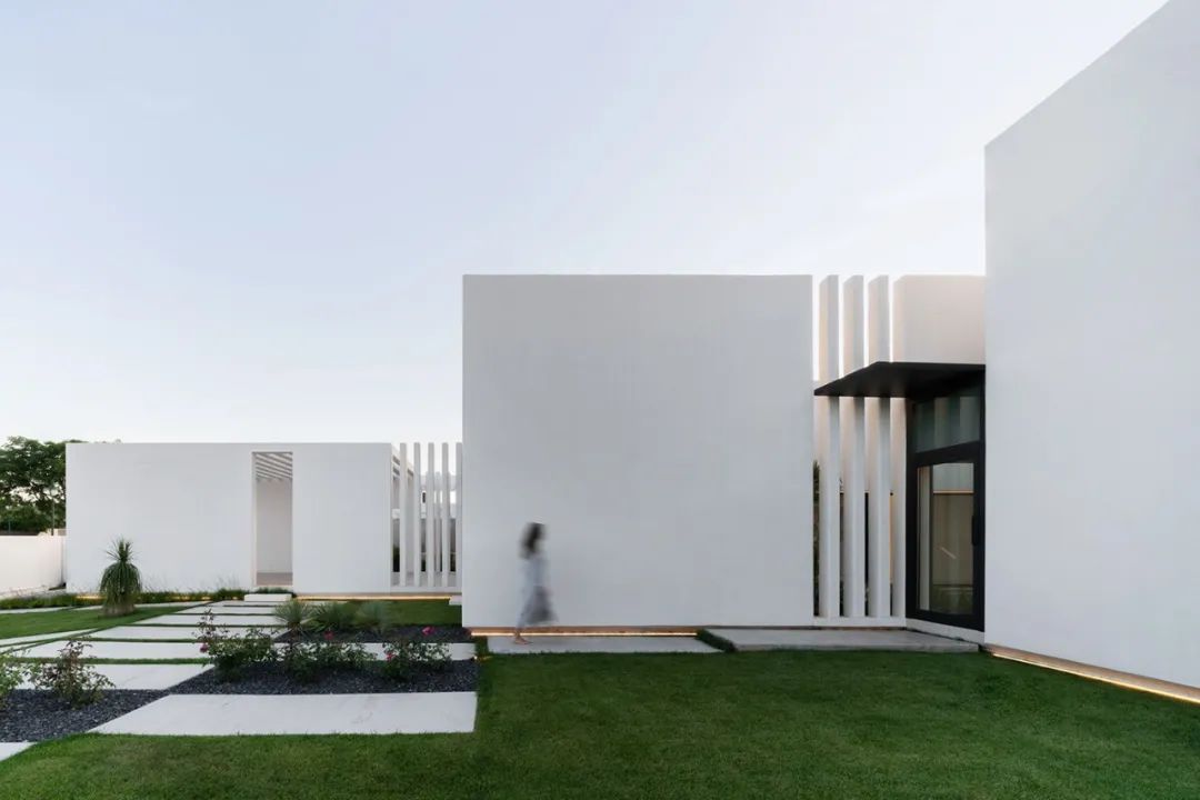 西班牙瓦伦西亚 240㎡纯白别墅丨Ruben Muedra-34