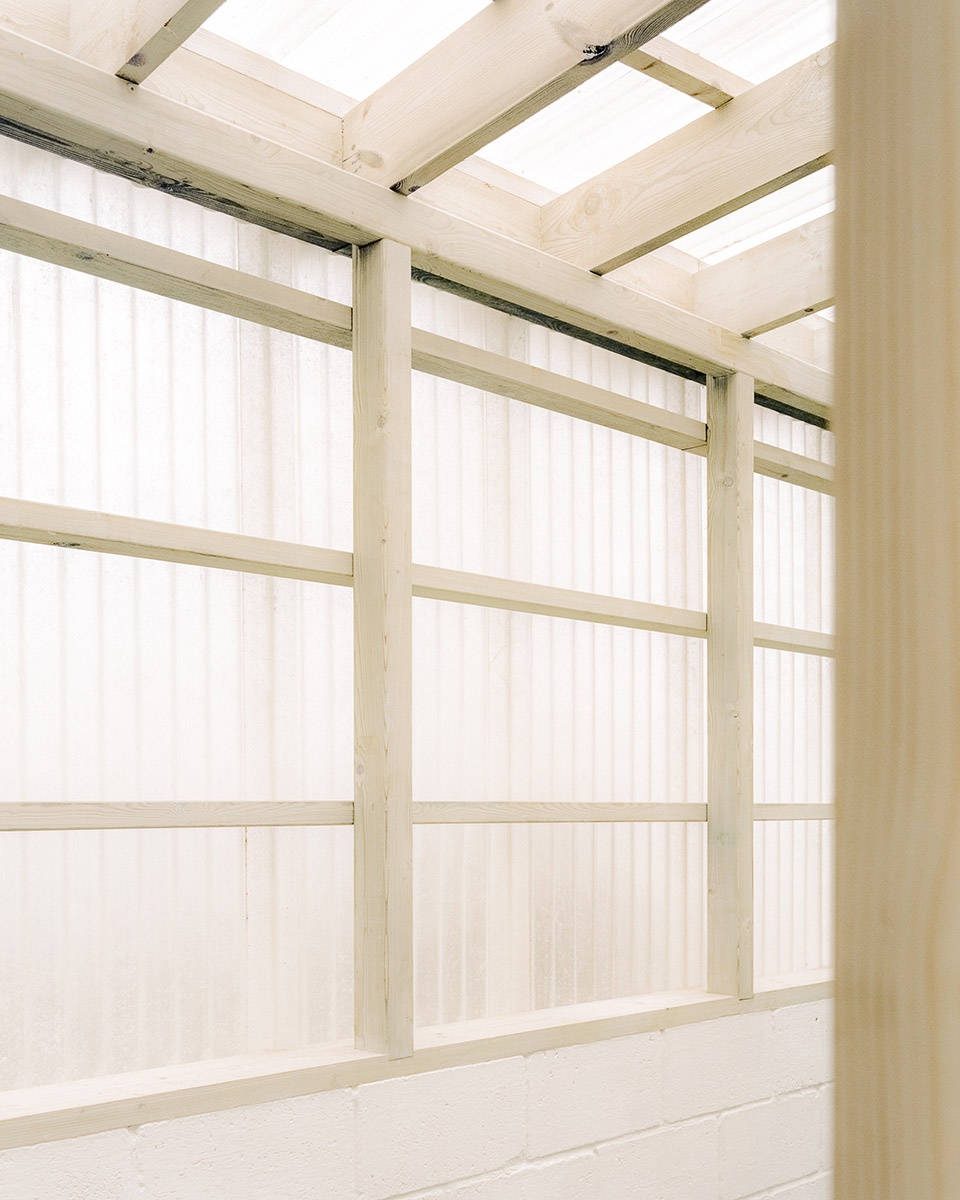 伦敦 Surrey Docks 城市农场建筑翻新,打造河畔“温室”教育空间-27